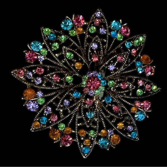 Round Pin/Brooch Sparkling Multicolored Crystals-New - Picture 2 of 3